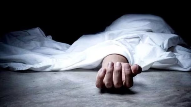 لاڙڪاڻي شهر جي دڙي ٿاڻي جي حد مان هڪ شخص جو لاش هٿ
